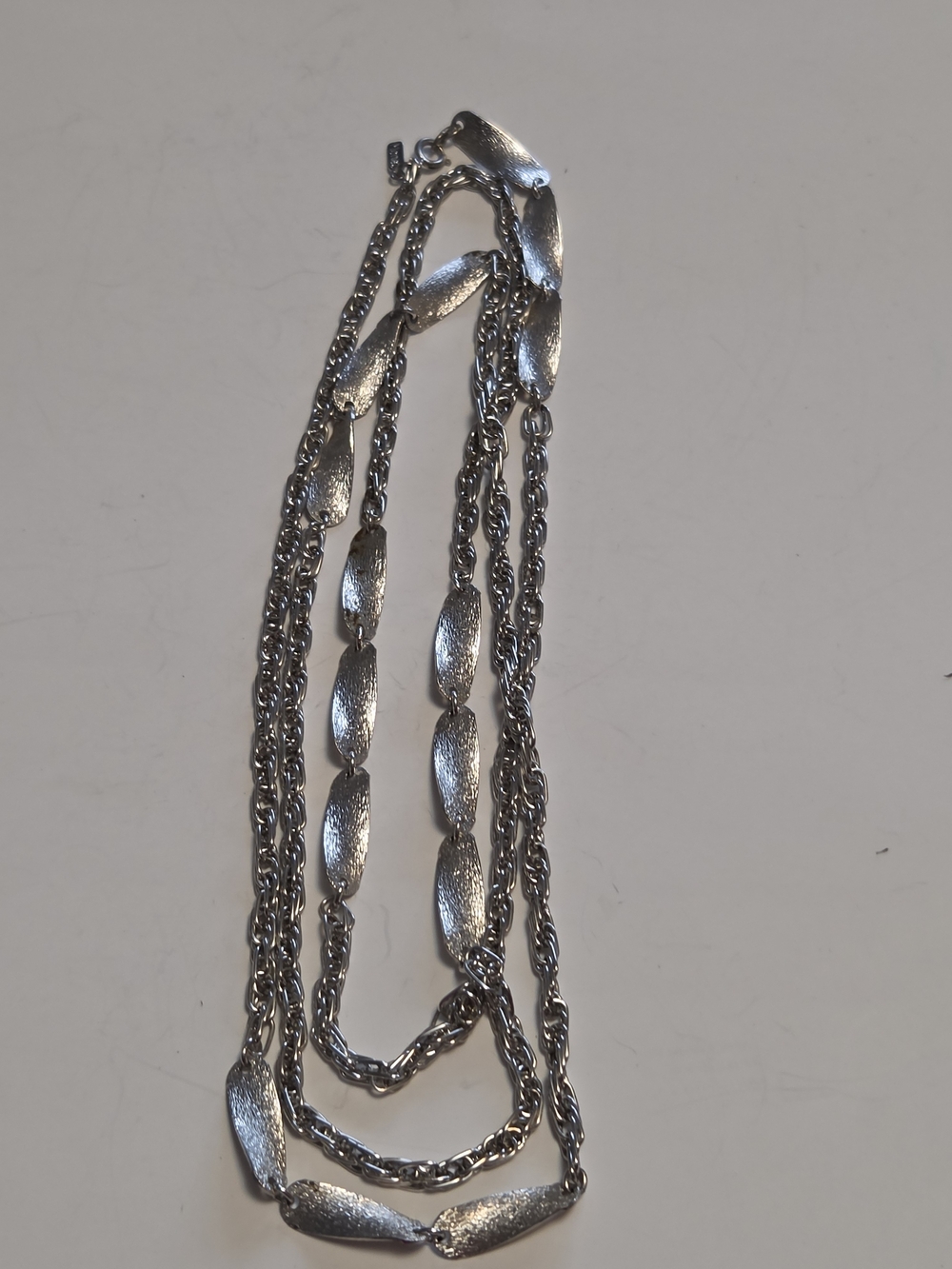Vtg Monet 55" Textured Silver-Tone Flat Panel And Chain Link Station Necklace